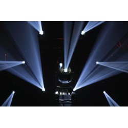 Showtec Shark - The Meg - Hybrid One Testa mobile LED ibrida da 160 W compatta zoom motorizzato per discoteca KAOTIKASTORE