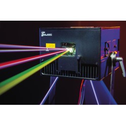 51363 Showtec Solaris 5.5 Laser RGB a potenza elevata con con Pangolin FB4  ILDA e Art-Net Laser a colori 5.500 mW KaotikaStore